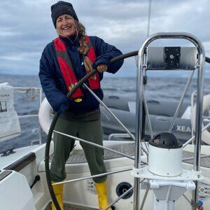 Meet your Posher, Robin